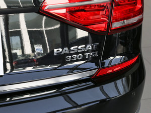 2017330TSI DSG (ji)^