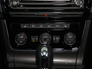 2017330TSI DSG {(dio){(dio)(ji)