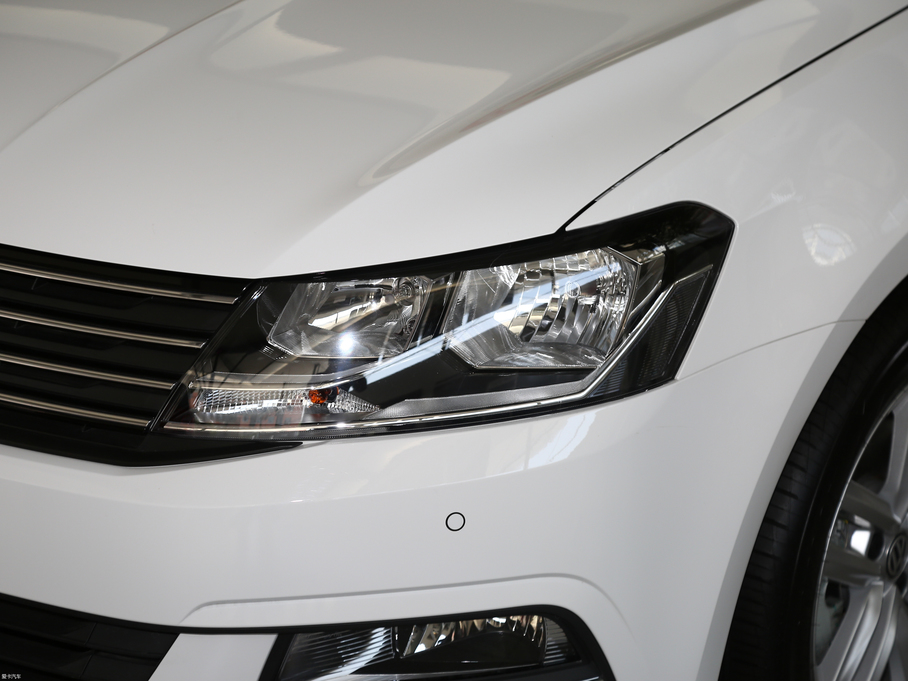 2017݃Ɏ 230TSI DSGm