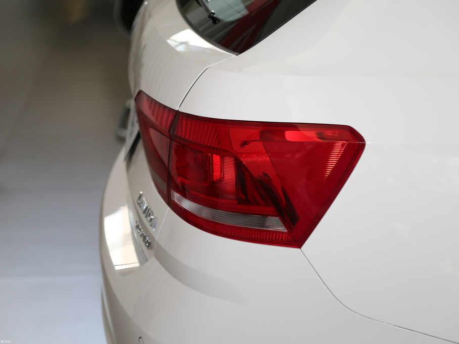 2017݃Ɏ 230TSI DSGm