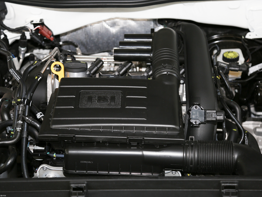 2017݃Ɏ 230TSI DSGm