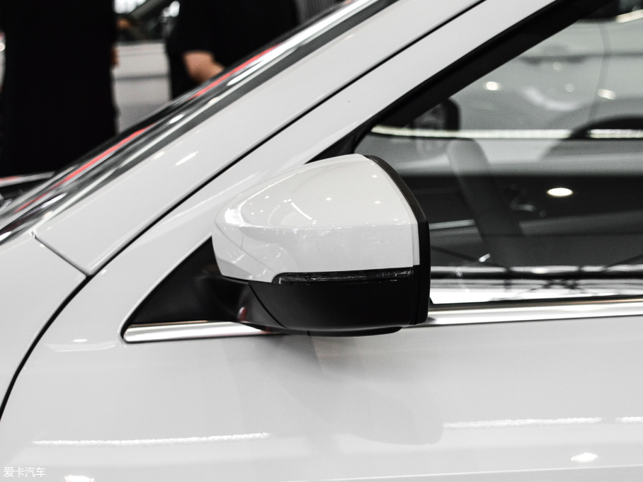 2017݃Ɏ 180TSI DSGm