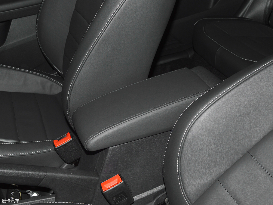 2017݃Ɏ 180TSI DSGm