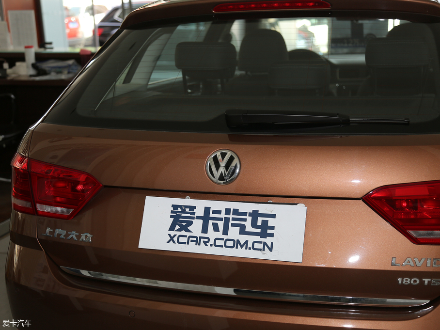 2017݃Ɏ 180TSI DSGm