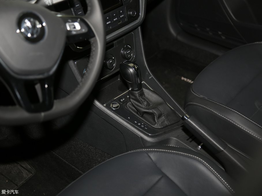 2017݃Ɏ 180TSI DSGm