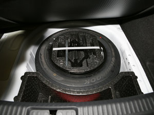 2017款1.6L 自动舒适版 备胎