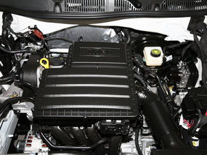 2017款1.6L 自动舒适版 其它