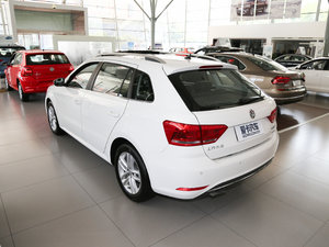 2017款230TSI DSG舒适版 左后45度