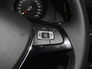 2017180TSI DSGm п؅^