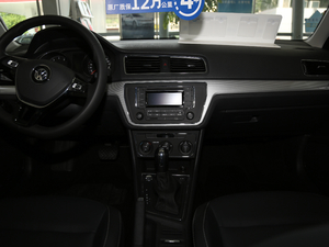 2017款180TSI DSG舒适版 中控台