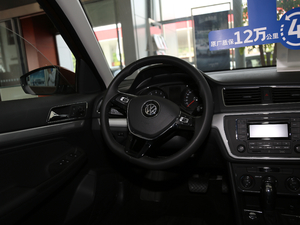 2017款180TSI DSG舒适版 方向盘