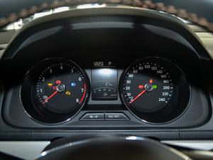 2017款1.6L 自动舒适版 仪表