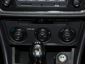 2017230TSI DSGA {(dio){(dio)(ji)