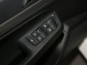 2017230TSI DSGm {܇ƅ^	