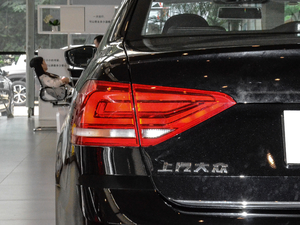 2017230TSI DSGm (ji)^