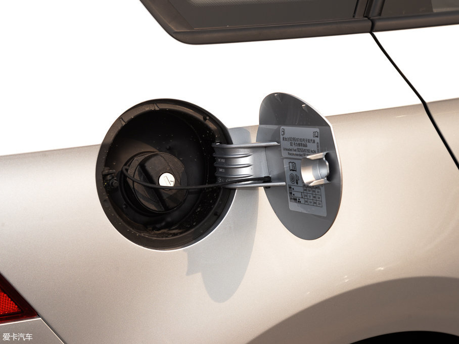 2017ɣ{Ƽ{ 1.6L ԄLа