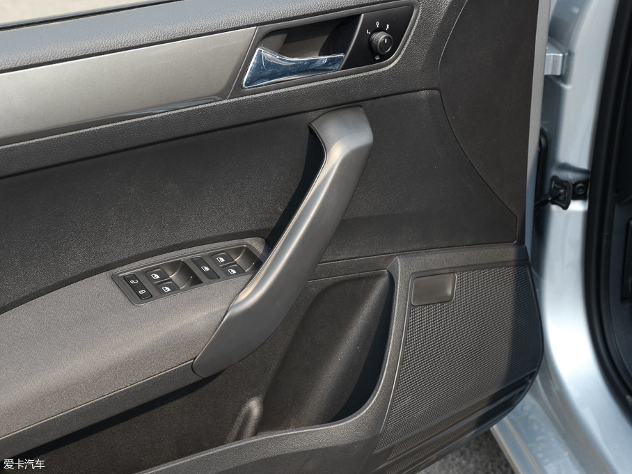 2017ɣ{Ƽ{ 1.6L ԄLа