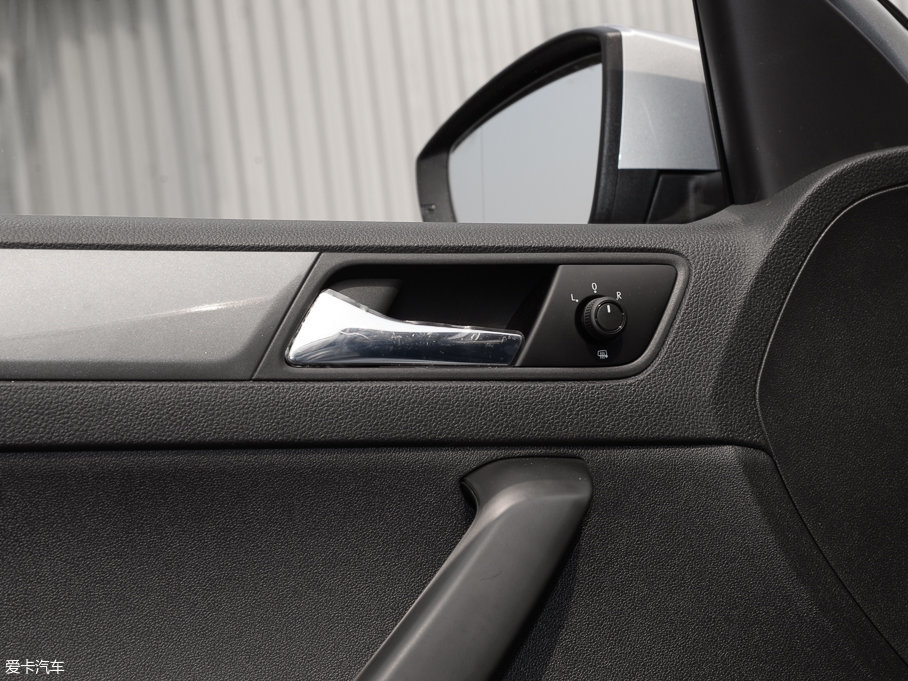 2017ɣ{Ƽ{ 1.6L ԄLа