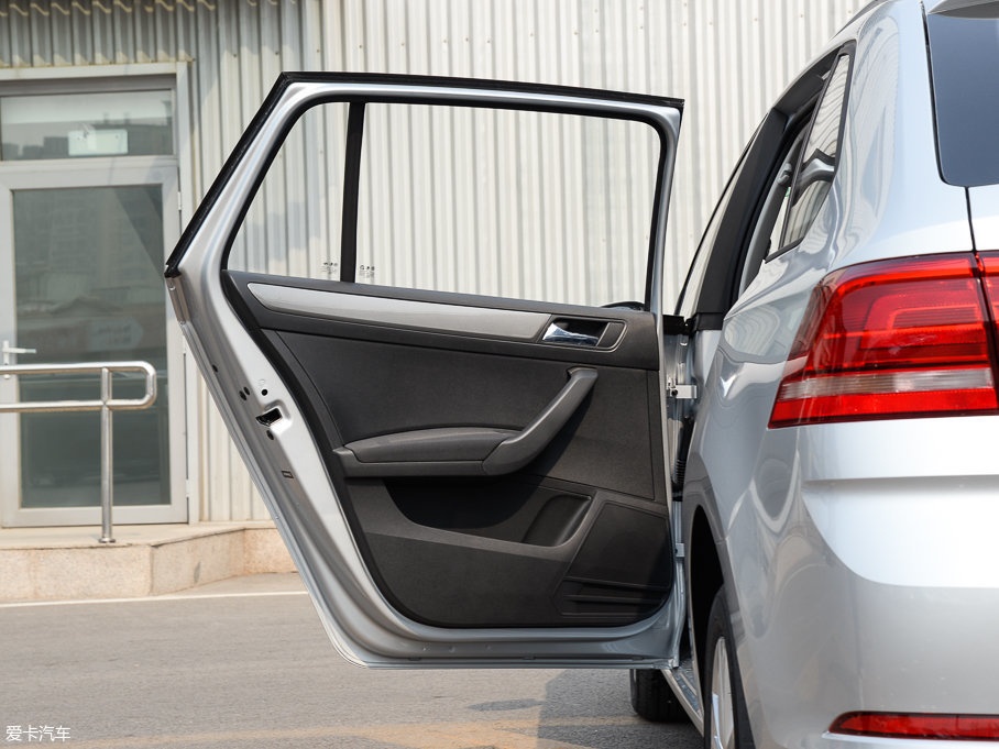 2017ɣ{Ƽ{ 1.6L ԄL(fng)а