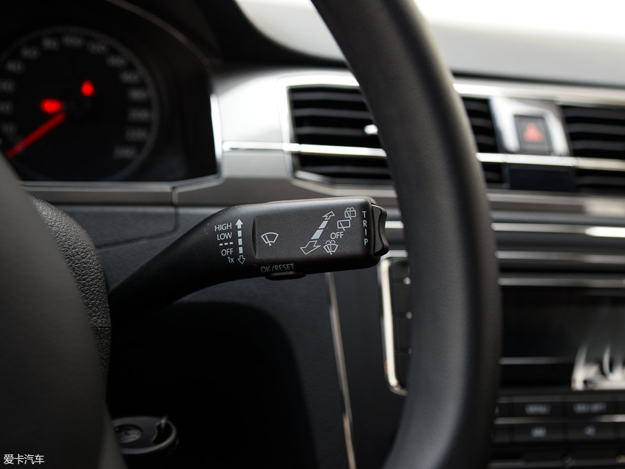 2017ɣ{Ƽ{ 1.6L ԄLа