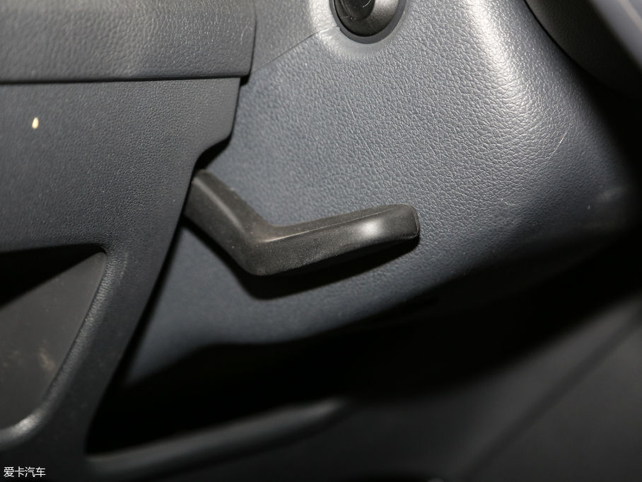 2017ɣ{Ƽ{ 1.6L Ԅ(dng)L(fng)а