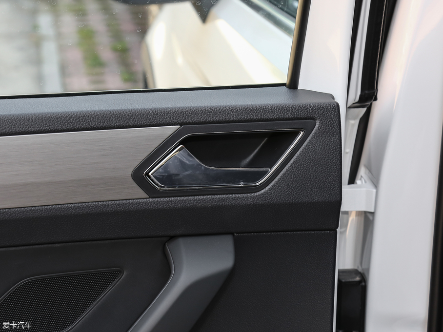 2018; 280TSI ؽ 6 V