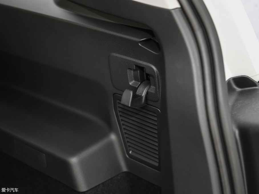 2018; 280TSI ؽ 6 V