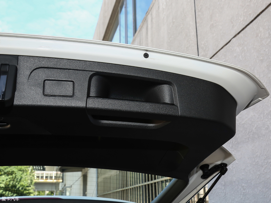 2018; 280TSI ؽ 6 V