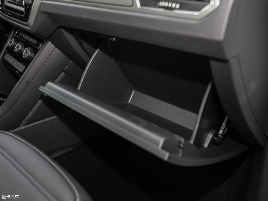 2018; 280TSI ؽ 6 V