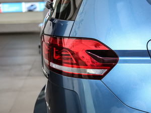 2018280TSI Lа 7 V ^