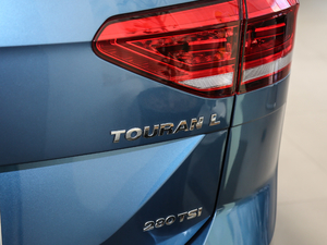 2018280TSI L(fng)а 7 V (x)(ji)^