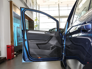 2018280TSI Lа 7 V {λ܇T