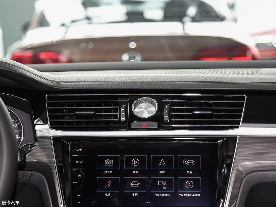 2018x Ŀ 380TSI (q)̄(w)