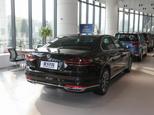 2018Ŀ 380TSI ̄հ w^