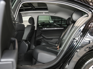 2018Ŀ 380TSI (q)̄(w) ſg