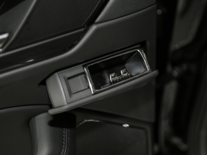 2018Ŀ 380TSI ̄հ g