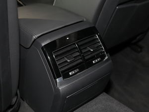 2018Ŀ 380TSI ̄հ g