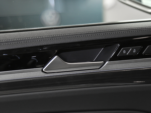 2018Ŀ 380TSI ̄հ g