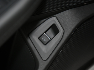 2018Ŀ 380TSI ̄հ g