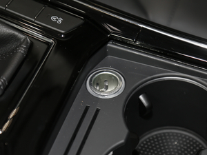 2018Ŀ 380TSI ̄հ g