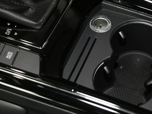 2018Ŀ 380TSI ̄հ g