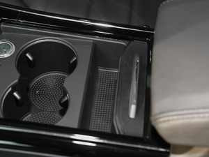 2018Ŀ 380TSI ̄հ g