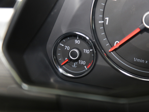 2018380TSI (q)̄(w) п؅^(q)