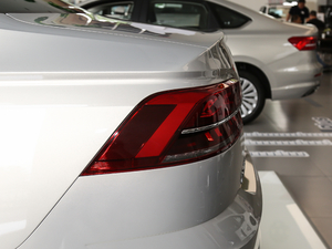 2018Ŀ 380TSI ̄հ ^