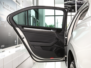 2018Ŀ 380TSI (q)̄(w) ܇T