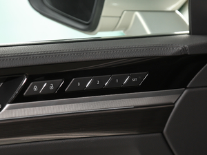 2018Ŀ 380TSI (q)̄(w) g