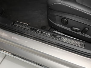 2018Ŀ 380TSI ̄հ g