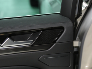 2018Ŀ 380TSI ̄հ g