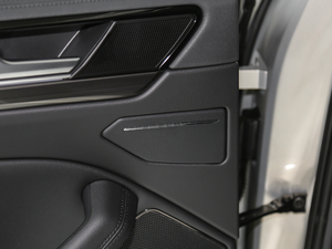 2018Ŀ 380TSI ̄հ g