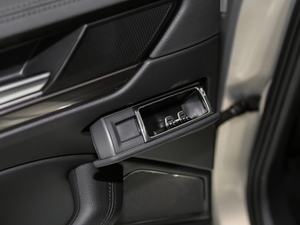 2018Ŀ 380TSI (q)̄(w) g